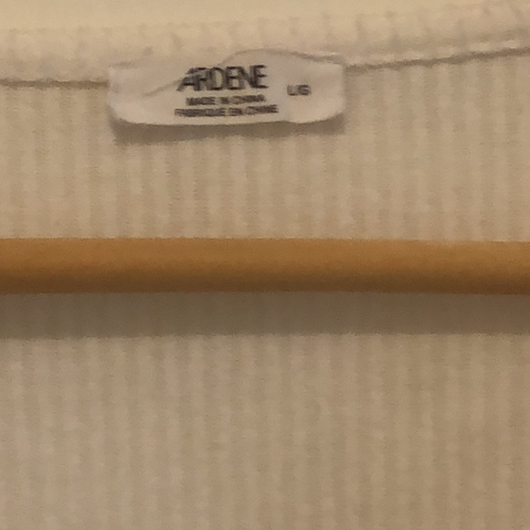 White v neck cropped sweater - Picture 6 of 6